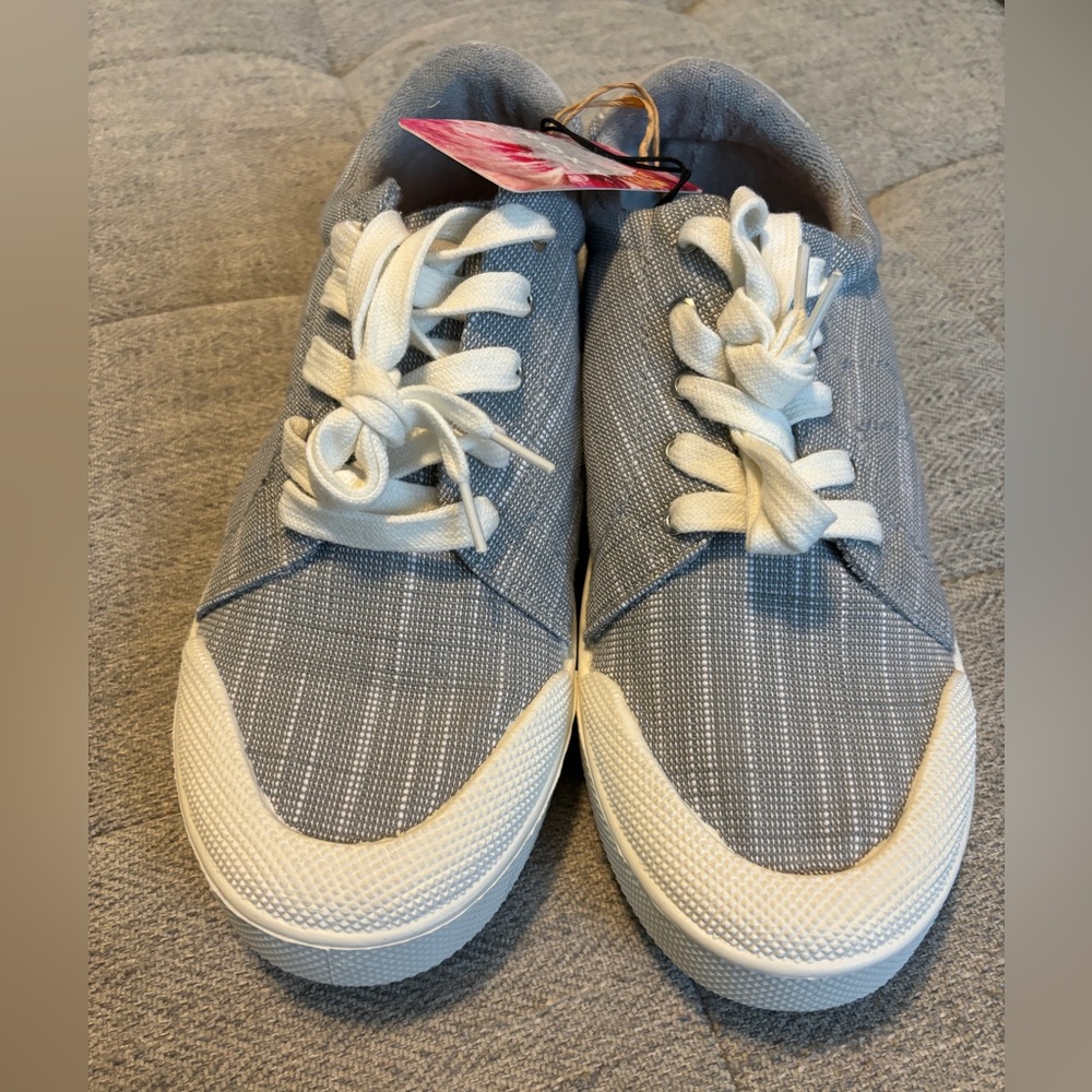 Roxy Lightweight Grey Sneakers Woman’s Various Sizes